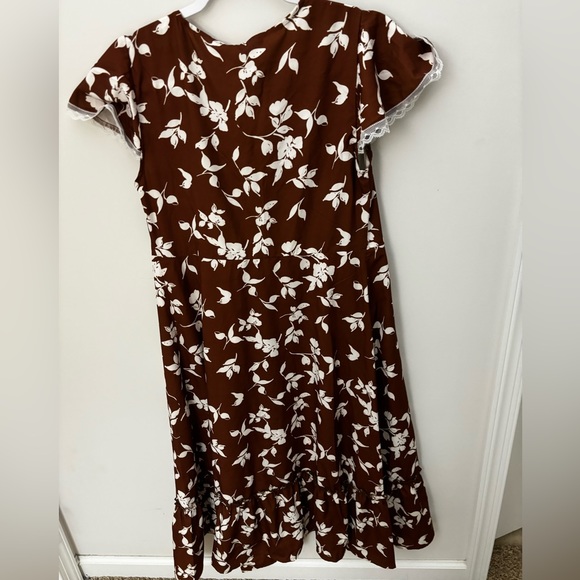 Brown floral wrap dress - Picture 2 of 2